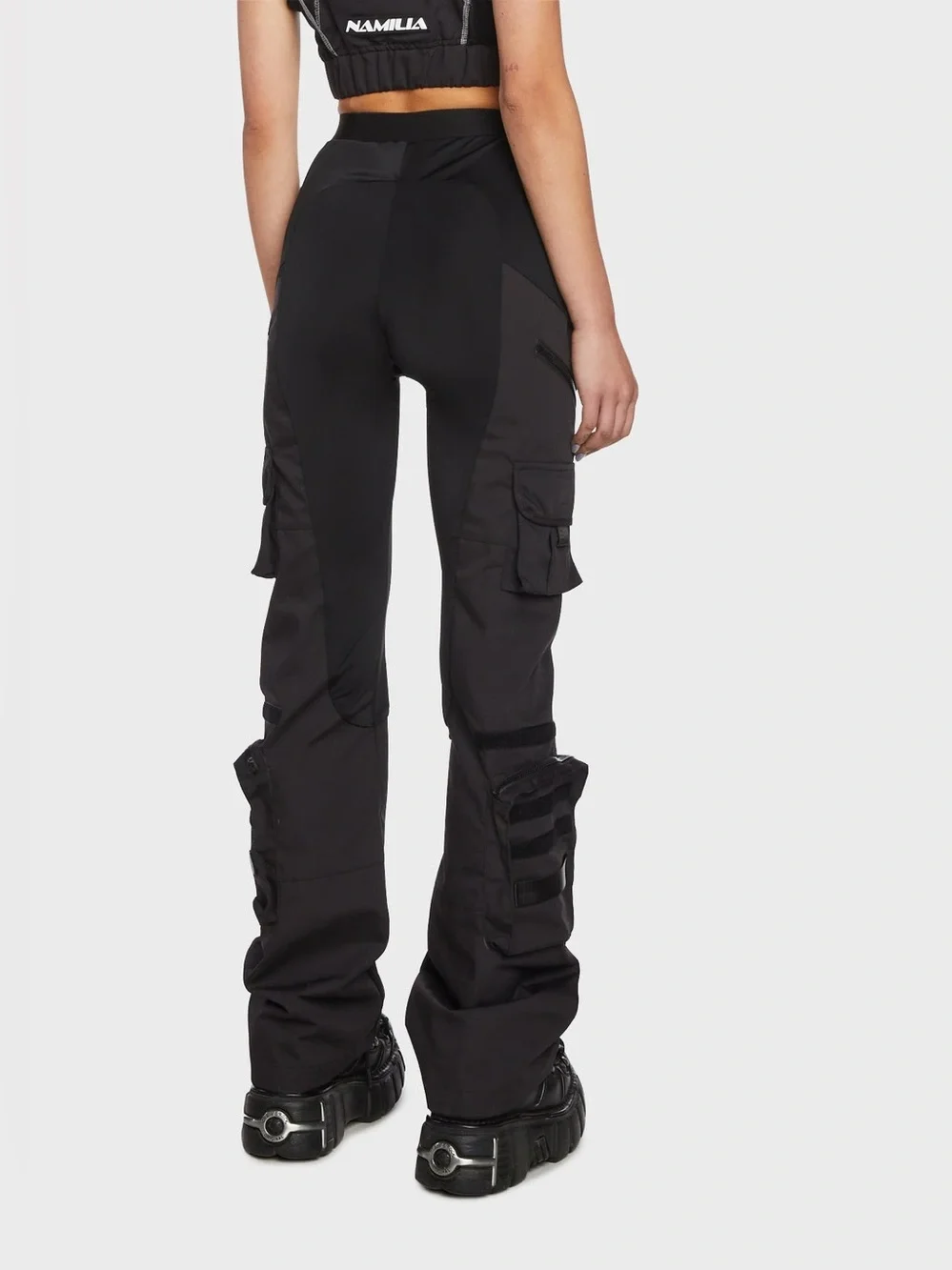 NWT Namilia Techno Stretch Cargo Pants Lace Up Front Multi Pocket Black Large